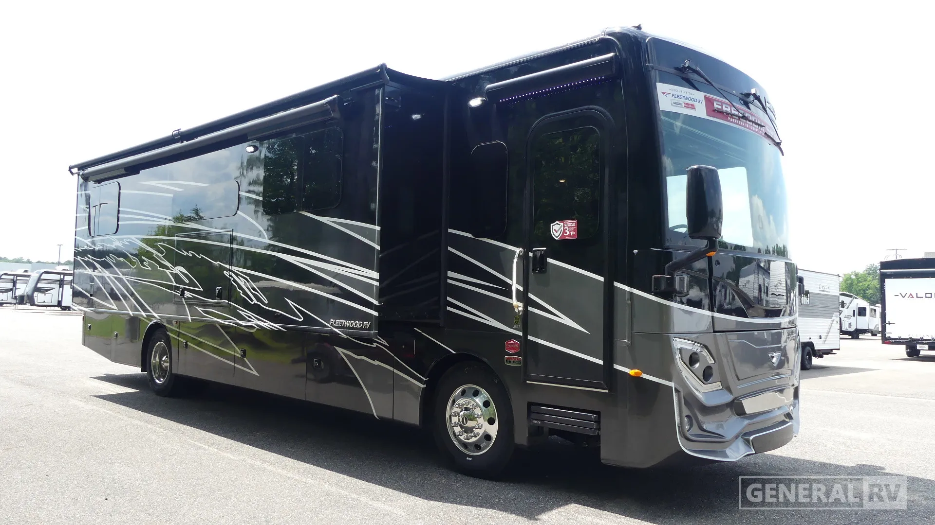 2026 Fleetwood Frontier 38RT - Photo 2