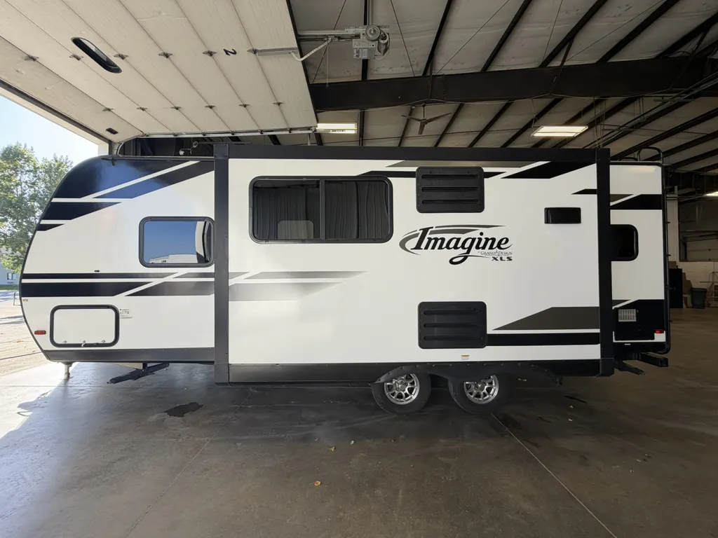 2021 Grand Design Imagine XLS 22MLE, Photos photo 6