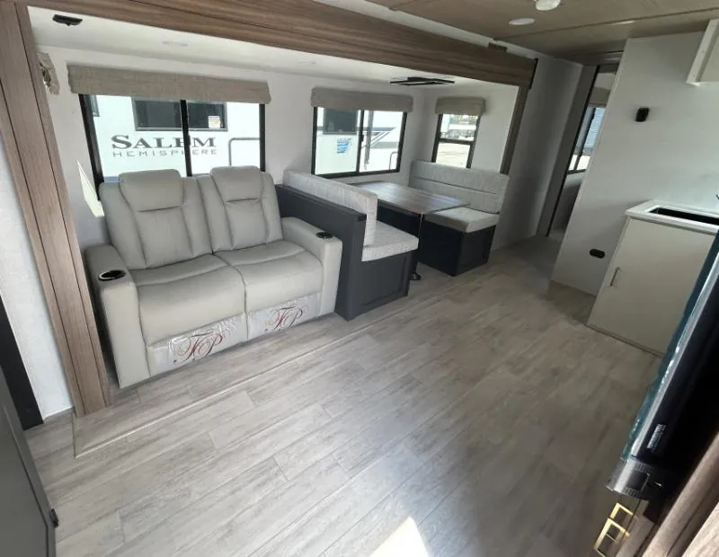 2027 Forest River Vibe 2900KB - Photo 4