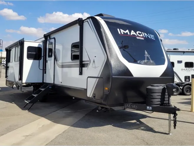 2026 Grand Design Imagine 2970RL - Photo 2