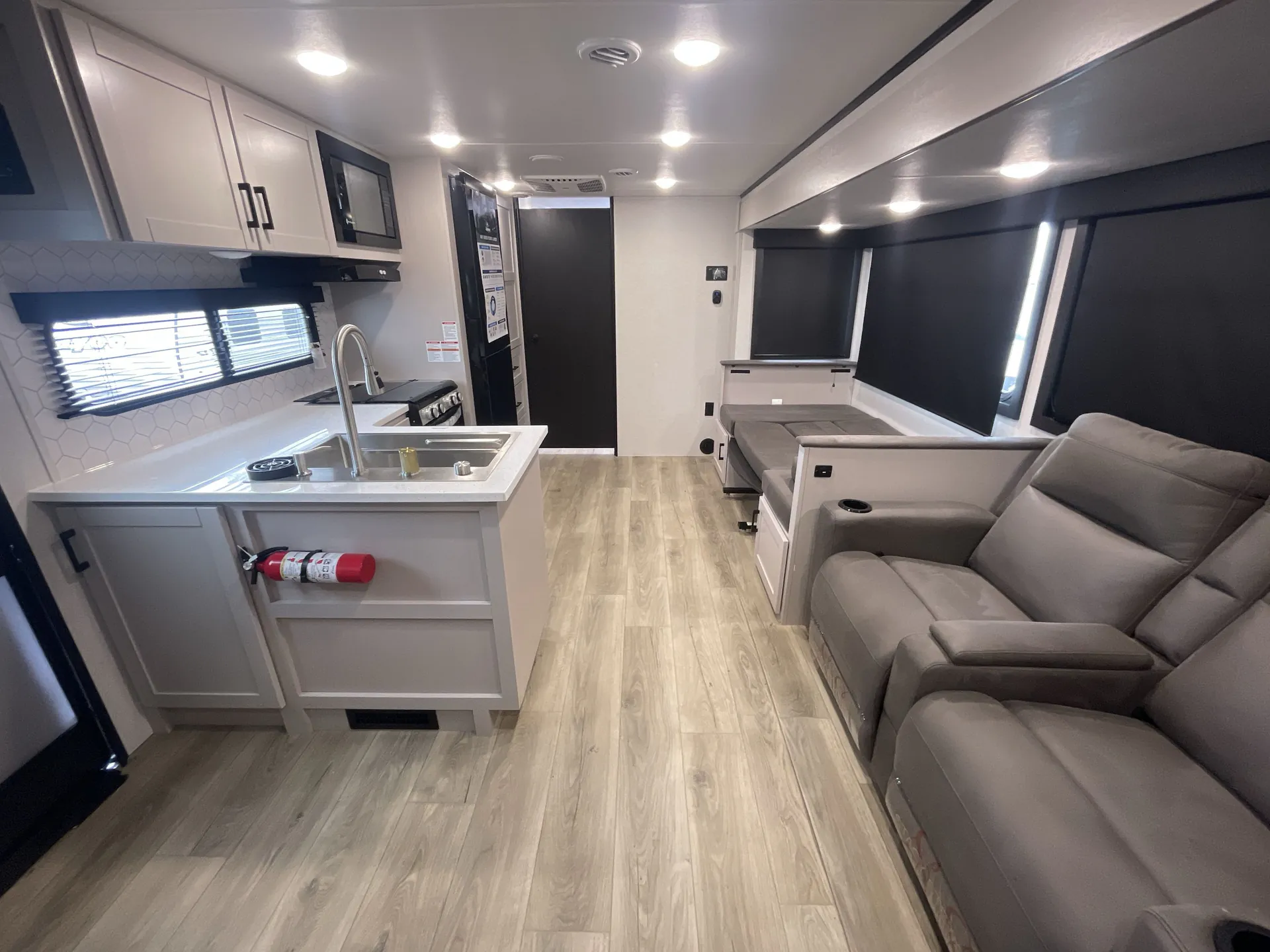 2026 Jayco Jay Feather 28RB — living area main