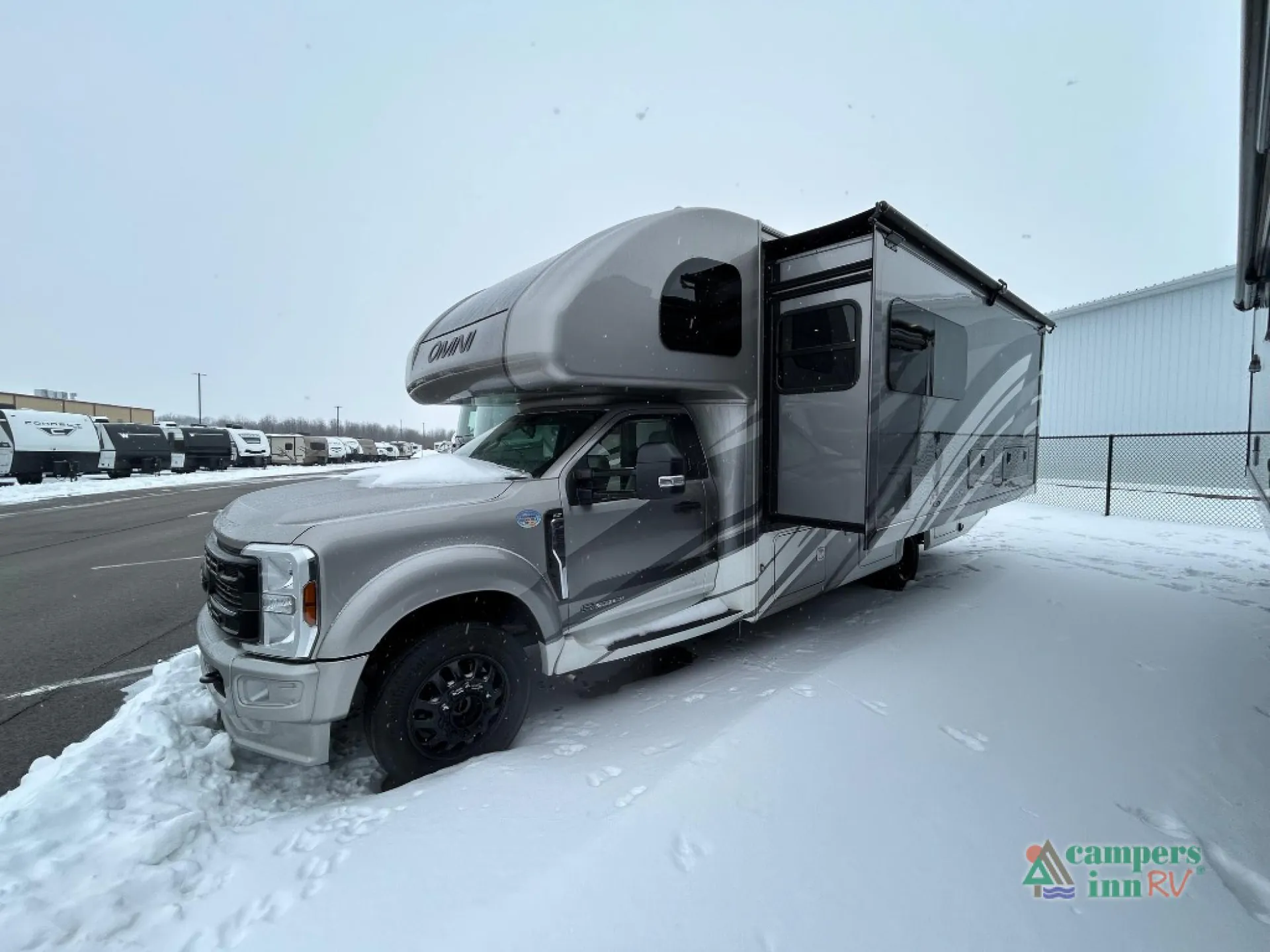 2025 Thor Motor Coach Omni AX29 - Photo 4