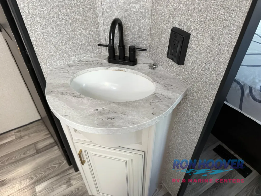 2022 Highland Ridge Silverstar 376FBH, Photos photo 42