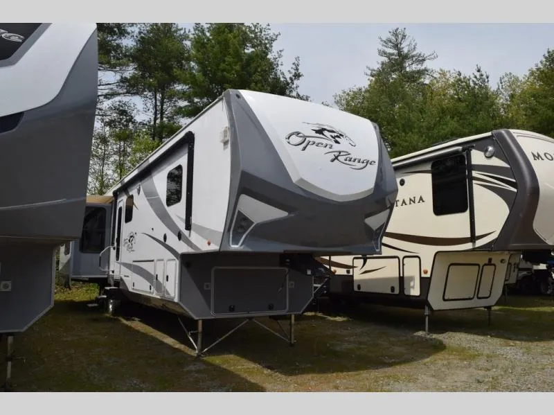 2018 Highland Ridge Roamer 371MBH - Photo 3