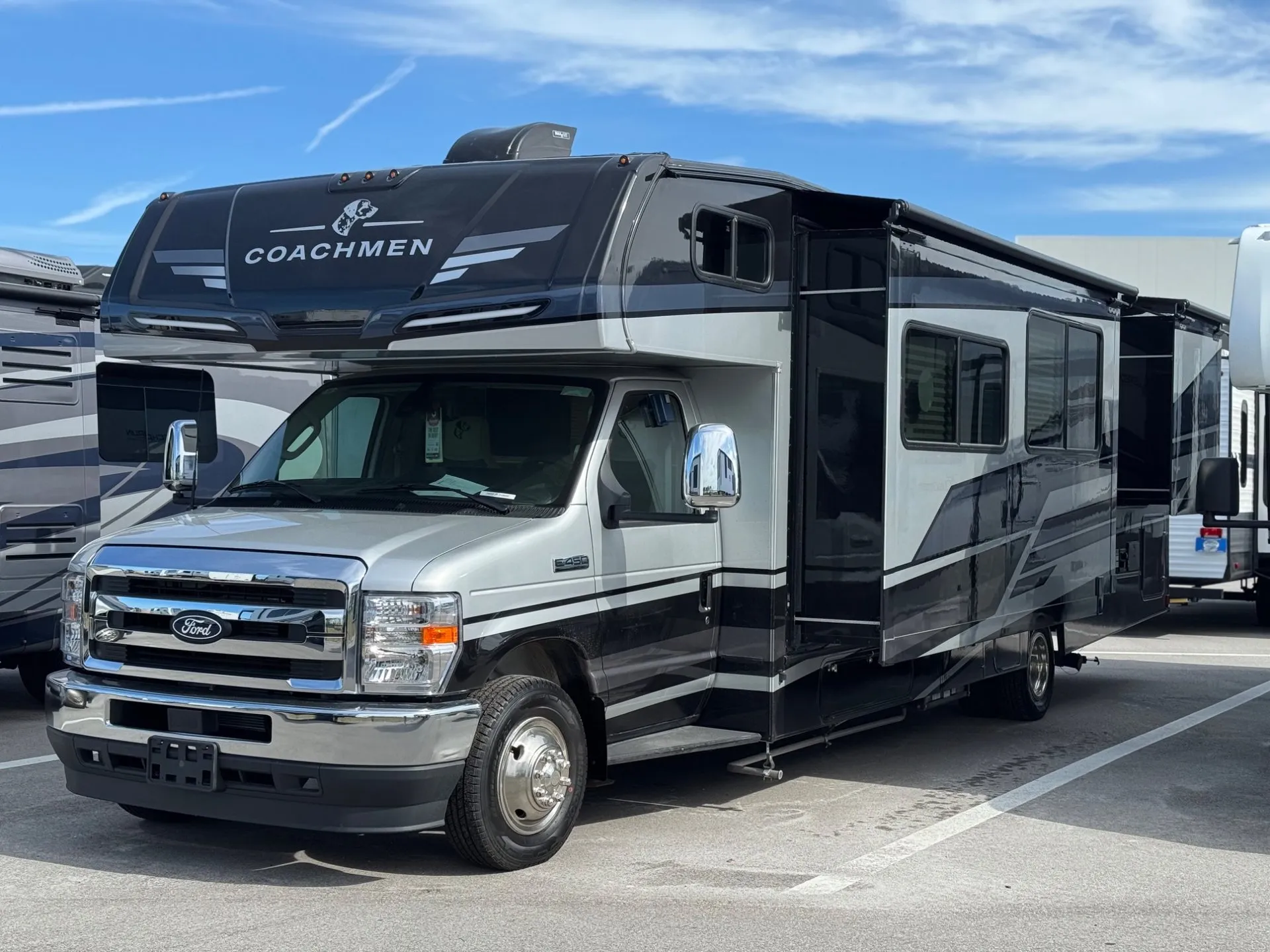 2026 Coachmen Leprechaun 319MB - Photo 3