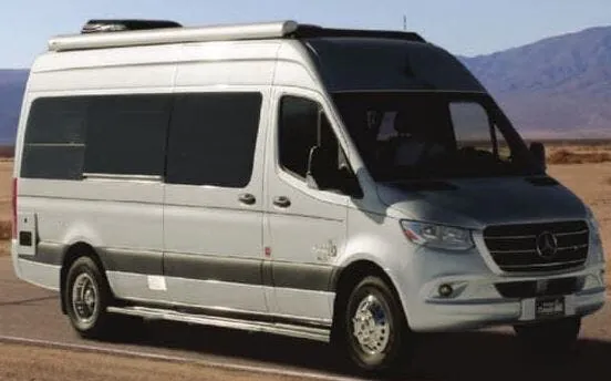 Safari Condo Mercedes Sprinter XL Plus exterior