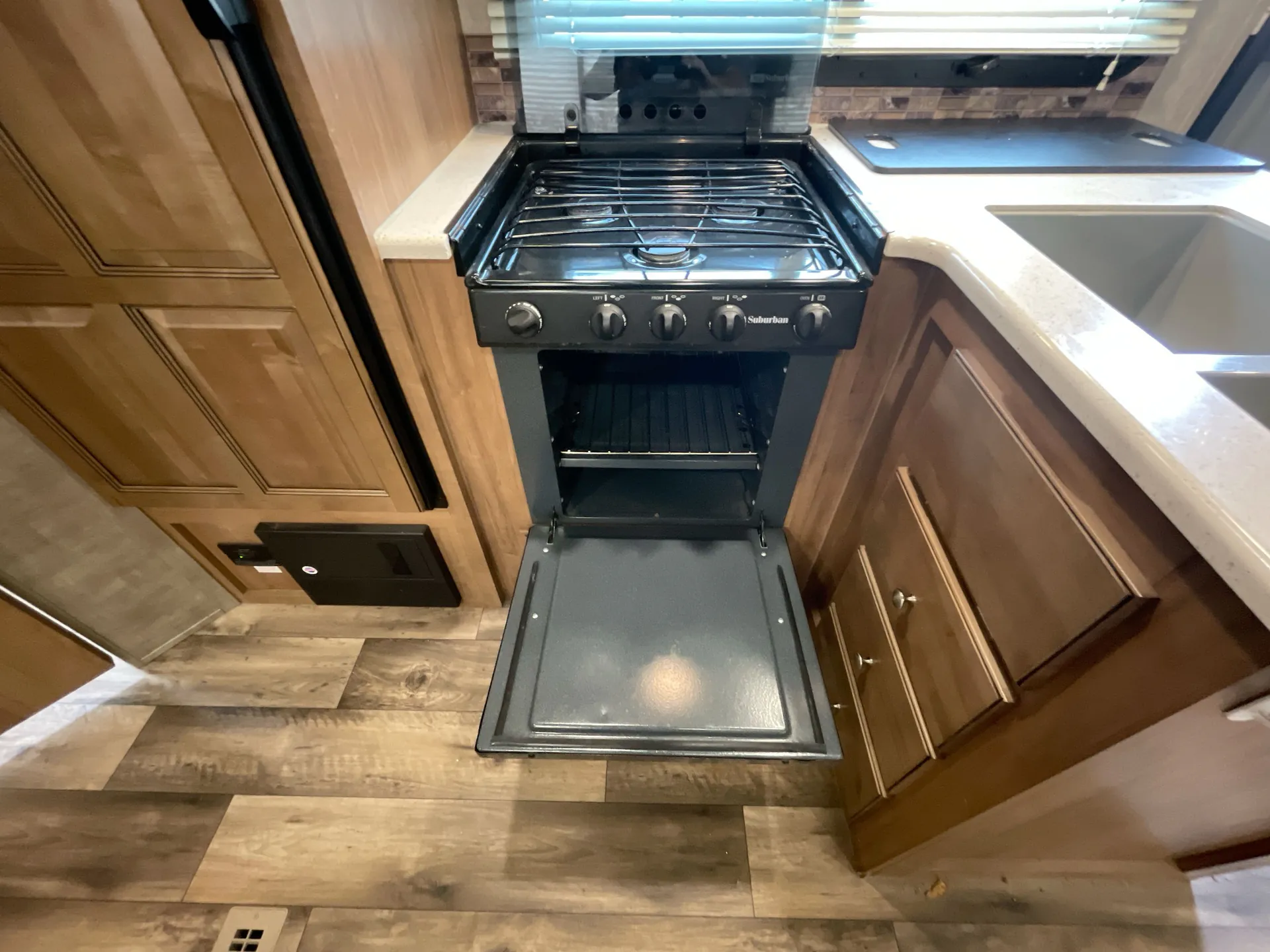 2017 Forest River Flagstaff Super Lite 26RLWS — campside
