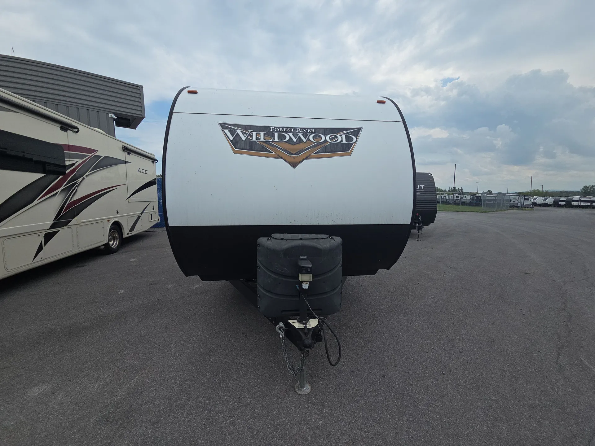 2020 Forest River Wildwood 29VBUD — front