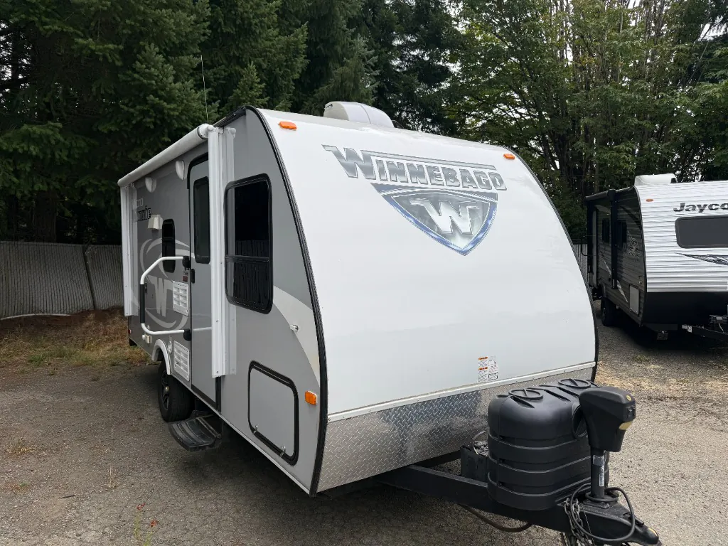 2017 Winnebago Micro Minnie 1700BH - Photo 3
