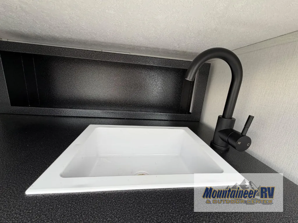 2024 Coachmen Freedom Express Ultra Lite 274RKS, Photos photo 21