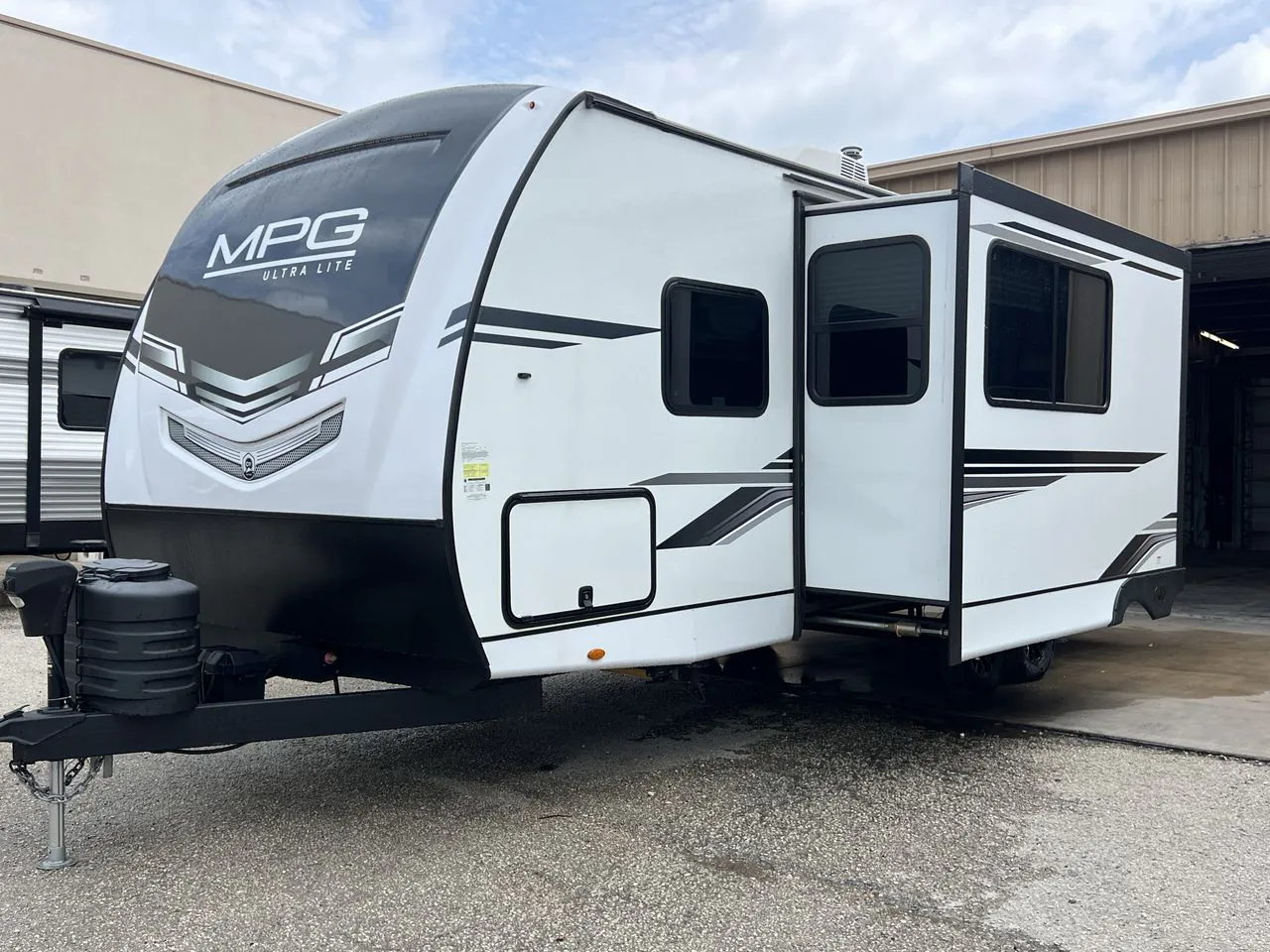 2025 Cruiser RV MPG 2400PD - Photo 4