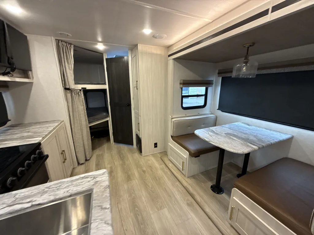2024 Forest River Surveyor Legend 260BHLE, Photos photo 4