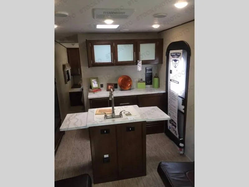 2018 Prime Time RV Fury 3012X - Photo 4