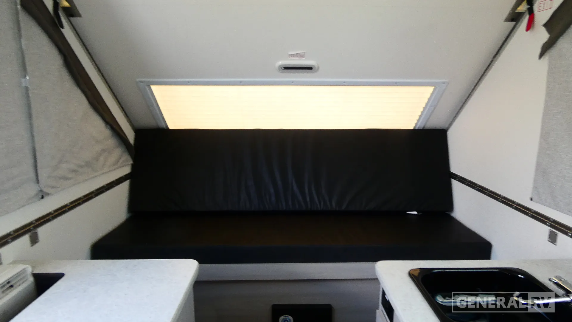 2027 Aliner Ranger 12 - Photo 3