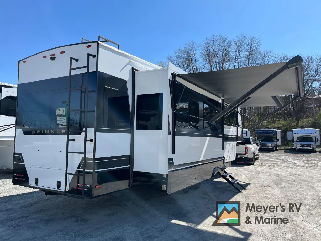 2026 Brinkley Model Z 3600, Photos photo 5
