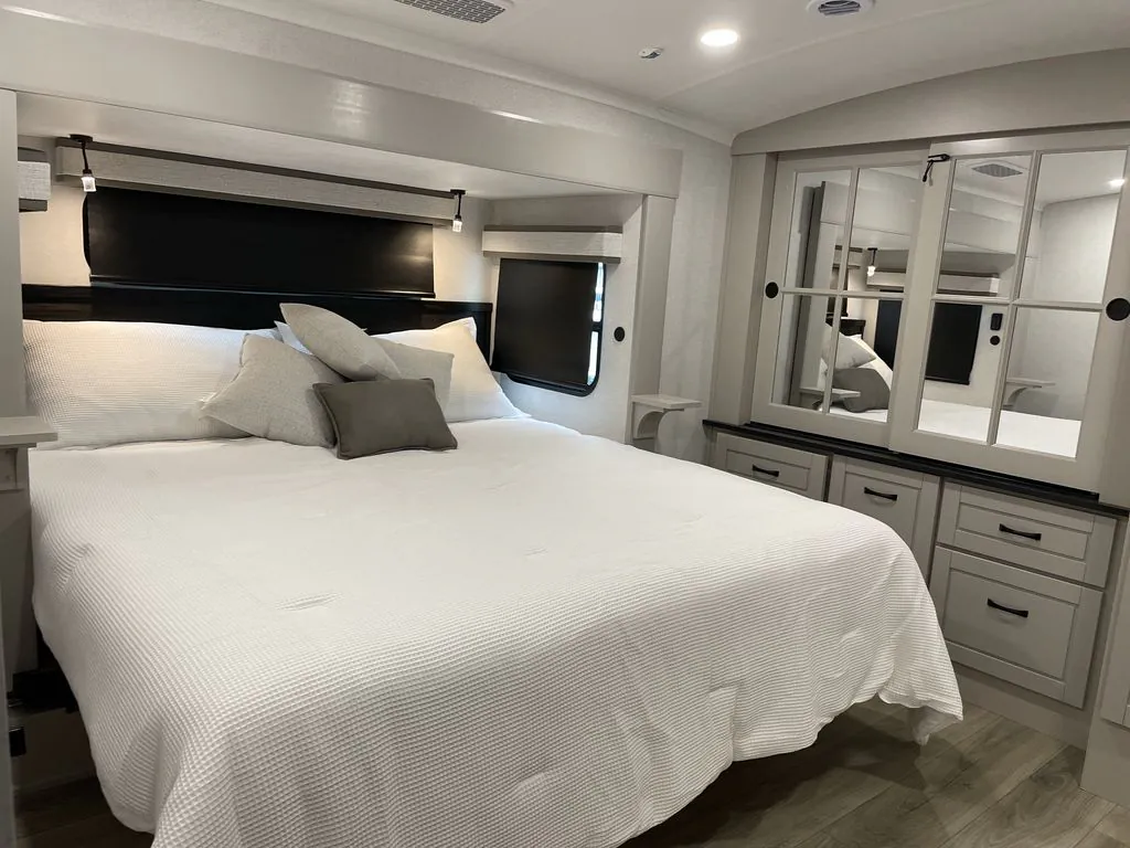 2026 Jayco North Point 395DSDB, Photos photo 43