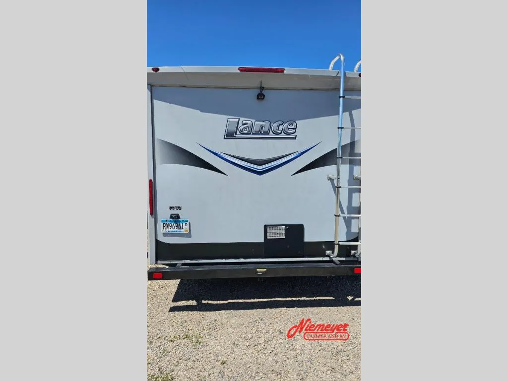 2018 Lance Lance Travel Trailers Used    1685 - Photo 3