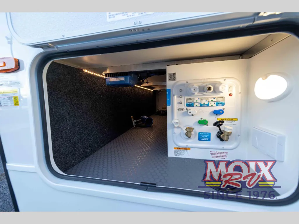 2026 Brinkley Model Ix 20X, Photos photo 10