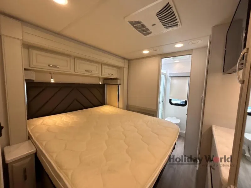 2025 Entegra Coach Accolade XL 37K - Photo 3