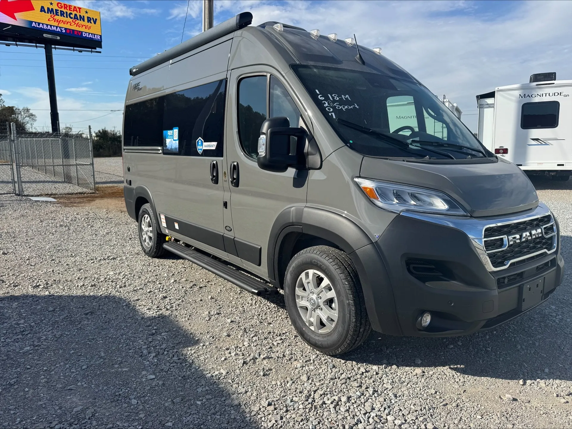 2026 Thor Motor Coach Rize 18M - Photo 2