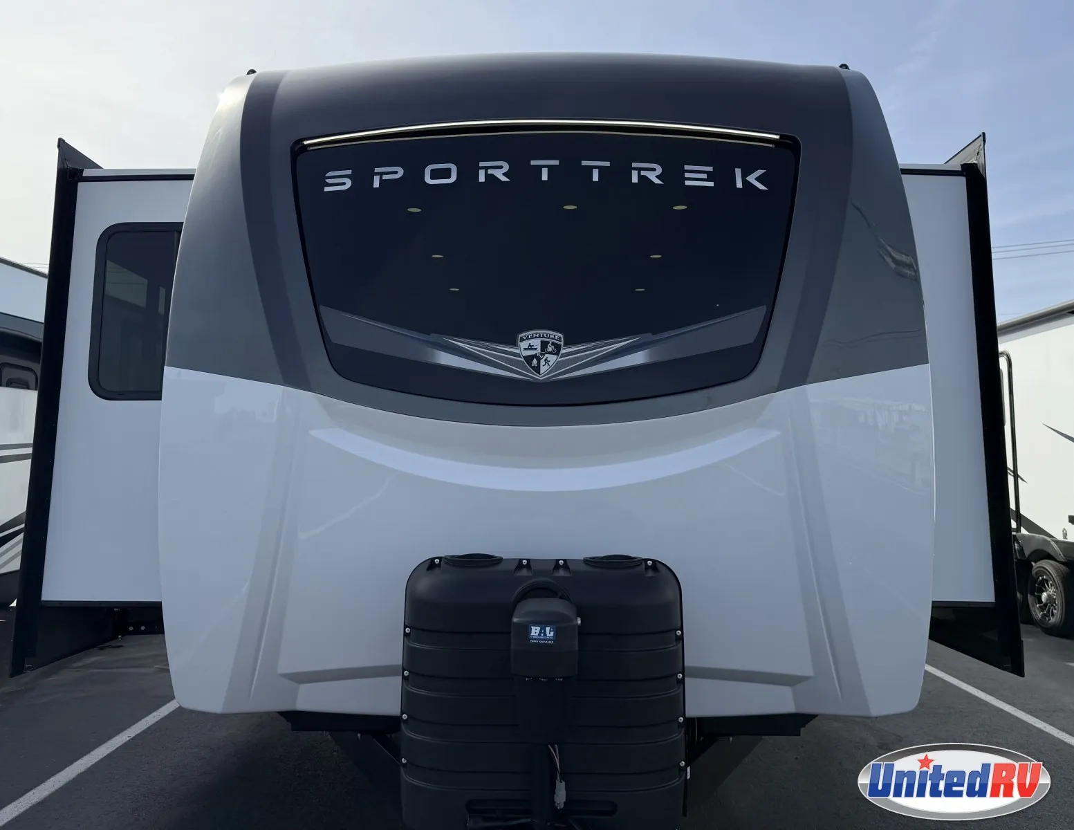 2026 VENTURE RV SPORTTREK TOURING 333VFK - Photo 4