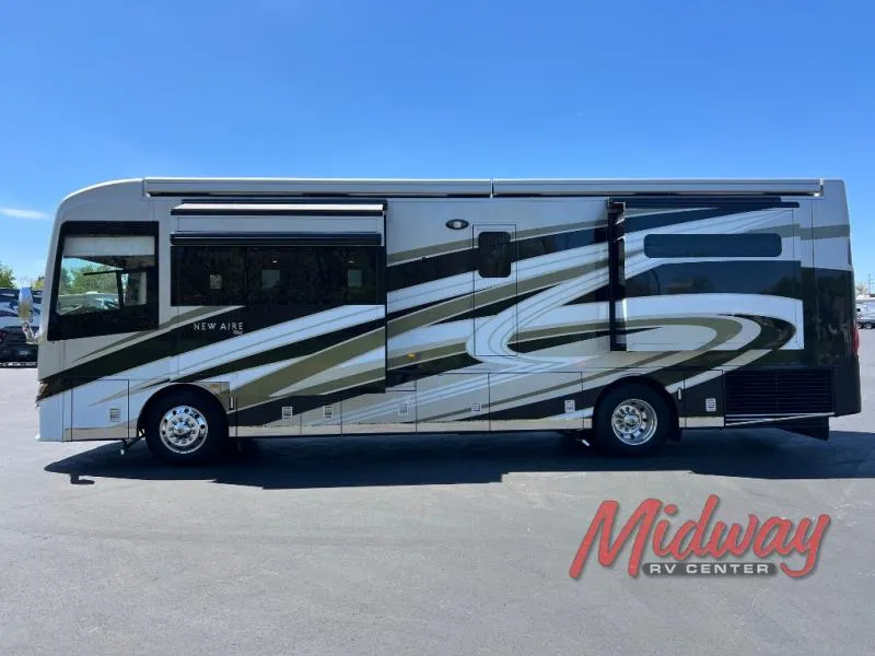 2022 Newmar New Aire 3543 - Photo 3
