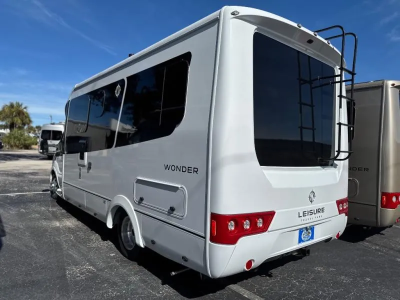 2026 Leisure Travel Vans Wonder 24RL - Photo 3