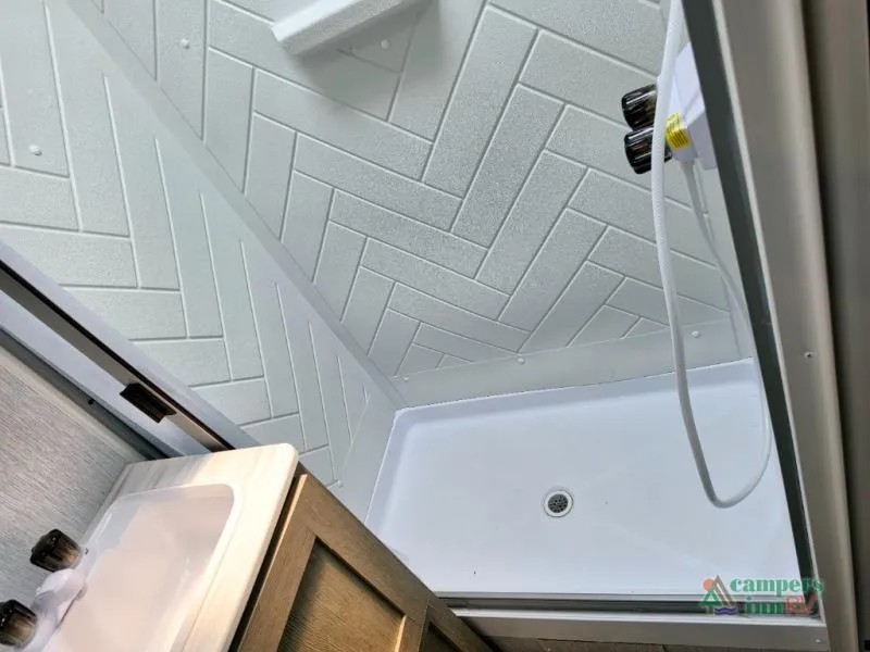 2024 Forest River RV Wildwood X-Lite 273qbxlx - Photo 4