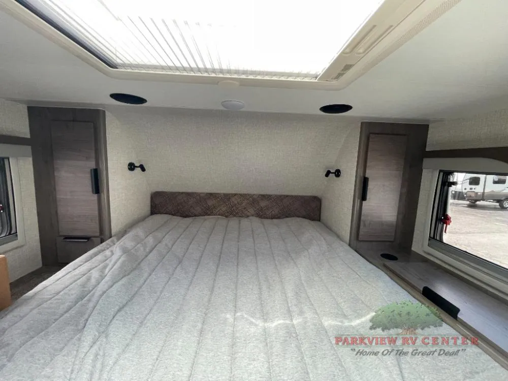 2026 Lance Lance Truck Campers New    850 - Photo 4