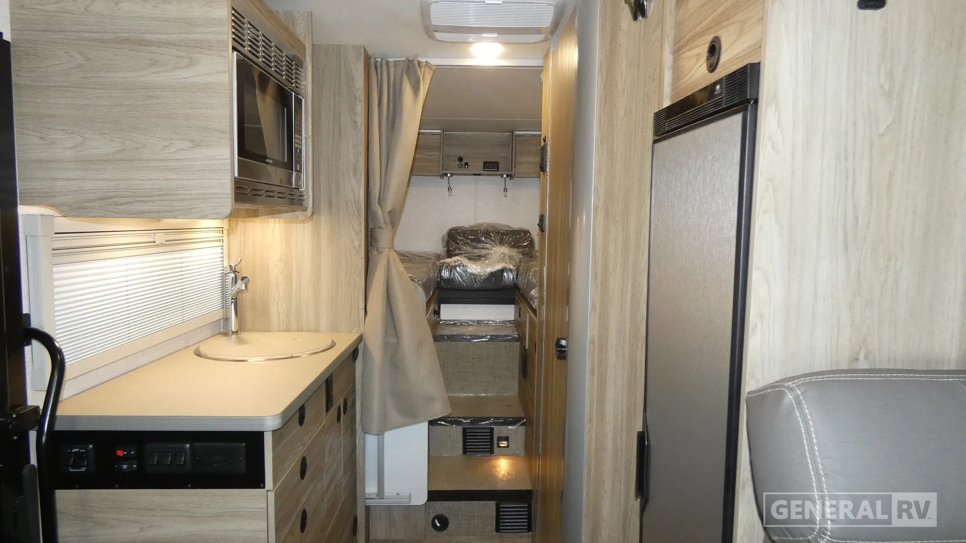 2027 Winnebago EKKO Sprinter 23B - Photo 3