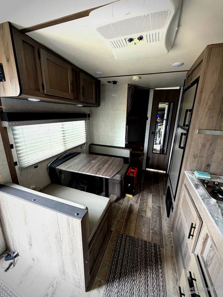 2022 Gulf Stream Conquest Ultra-Lite 248BH - Photo 4