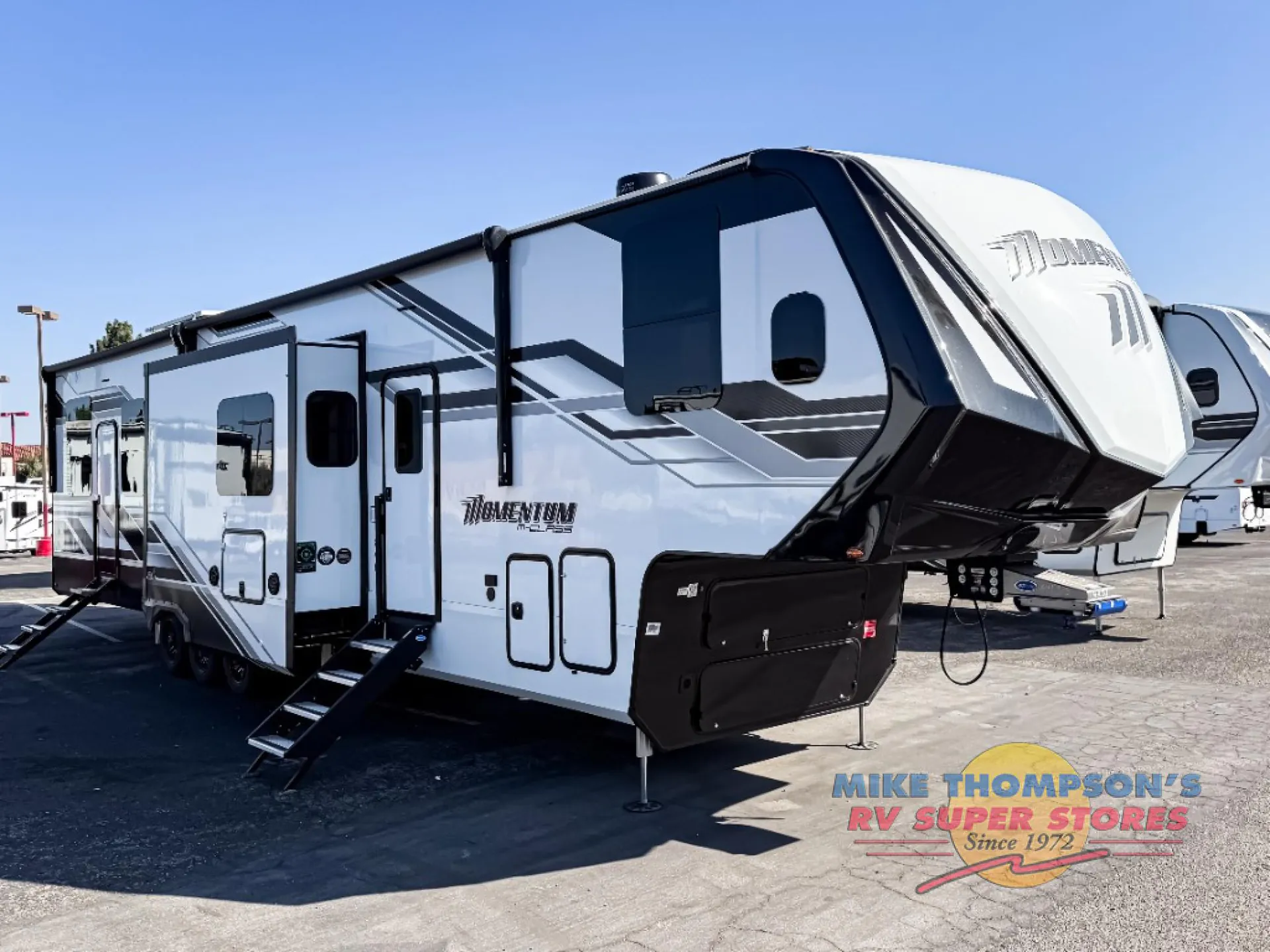 2026 Grand Design Momentum 392M