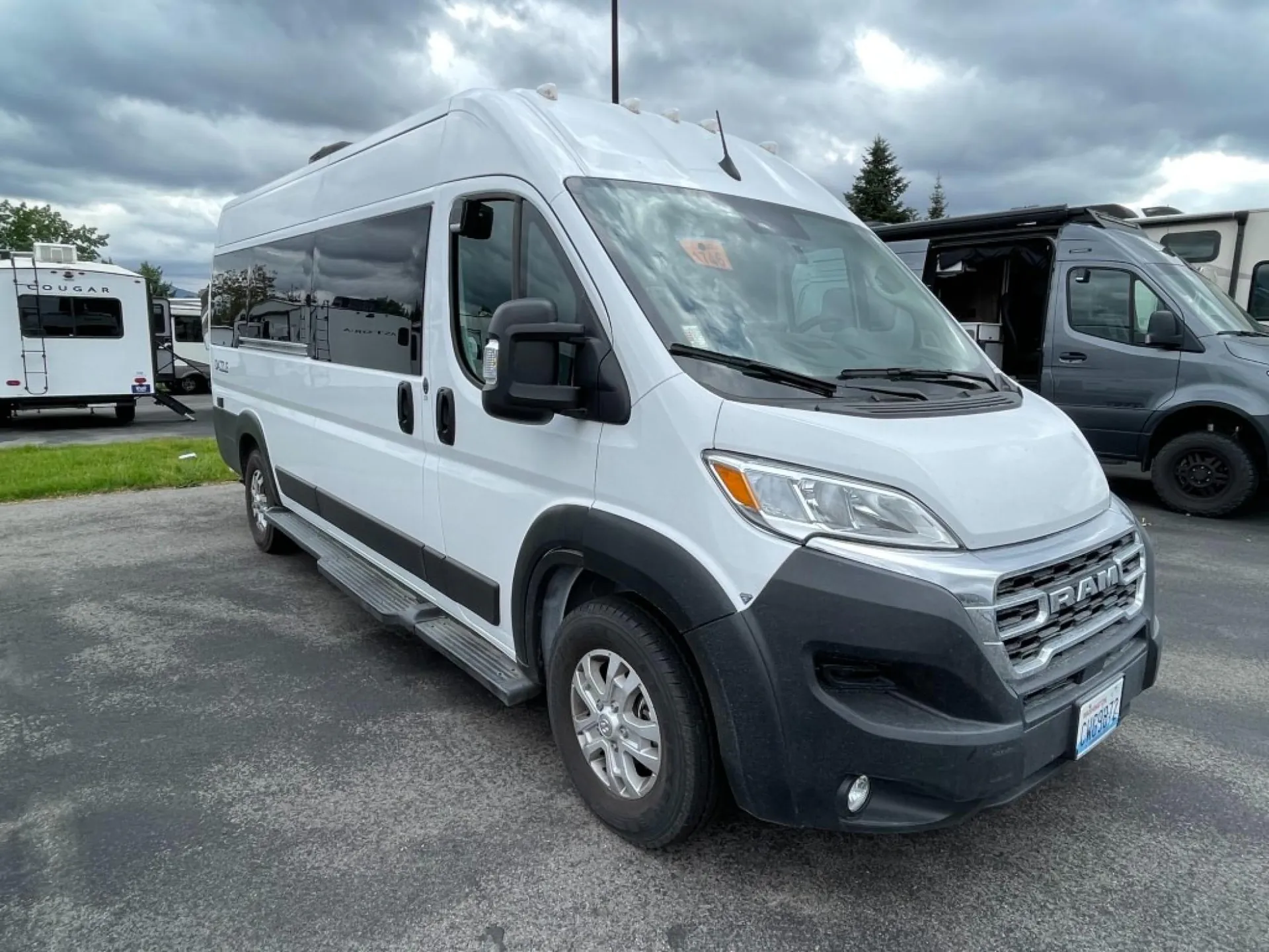 2024 Thor Motor Coach Dazzle 2JB - Photo 2