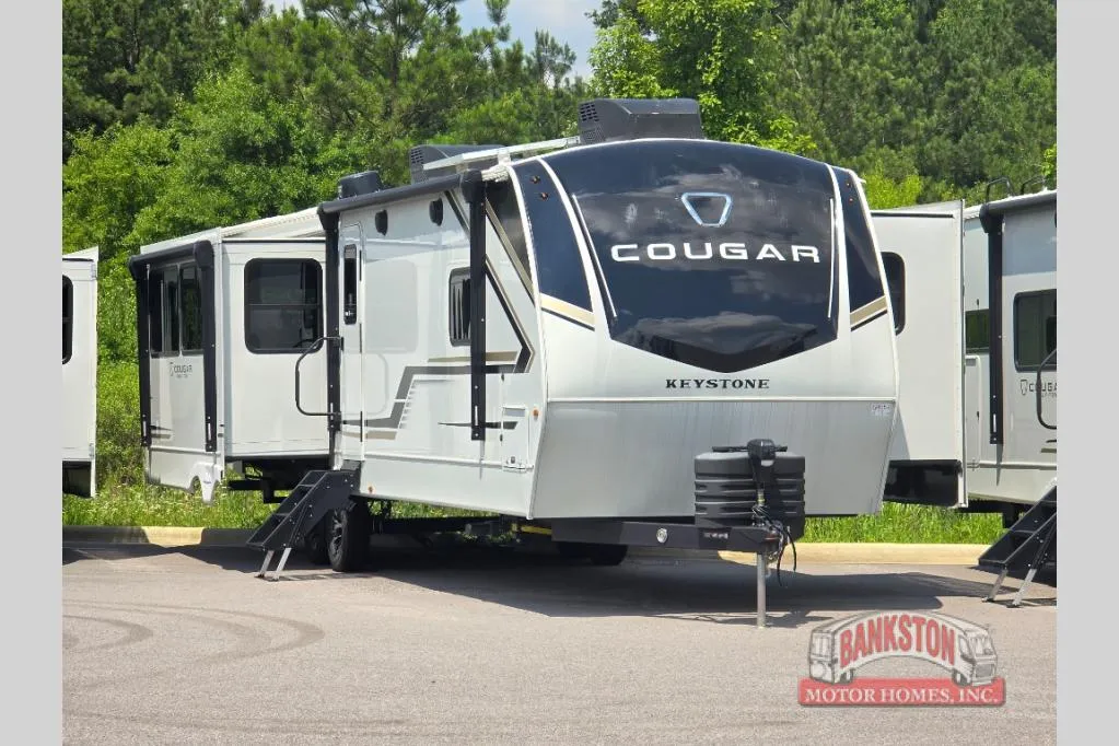 2026 Keystone Cougar Half-Ton 33RLI - Photo 2