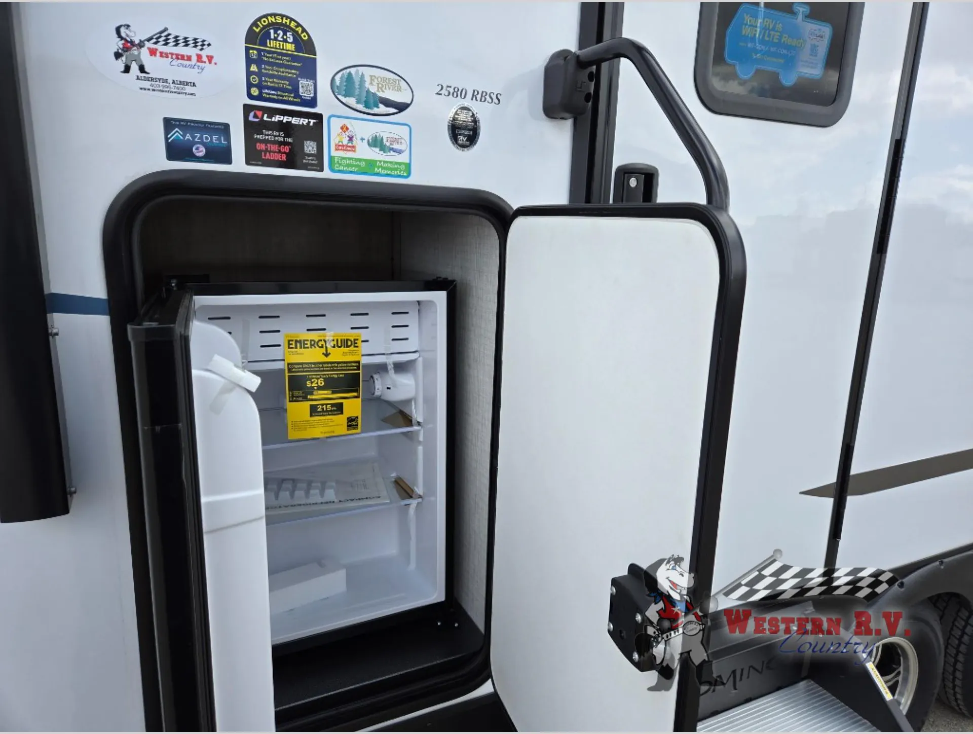 2025 Palomino Solaire Ultra-Lite 2580RBSS - Photo 4