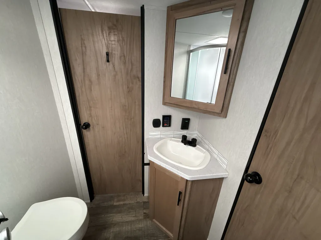2024 Forest River Cherokee 304BH, Photos photo 17