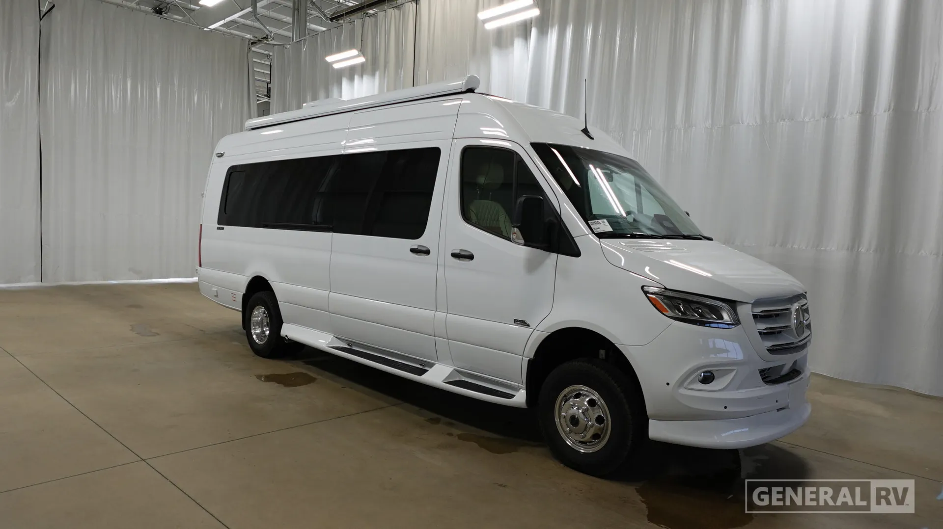 2027 Midwest Automotive Designs Patriot MD4 170EXT - Photo 2
