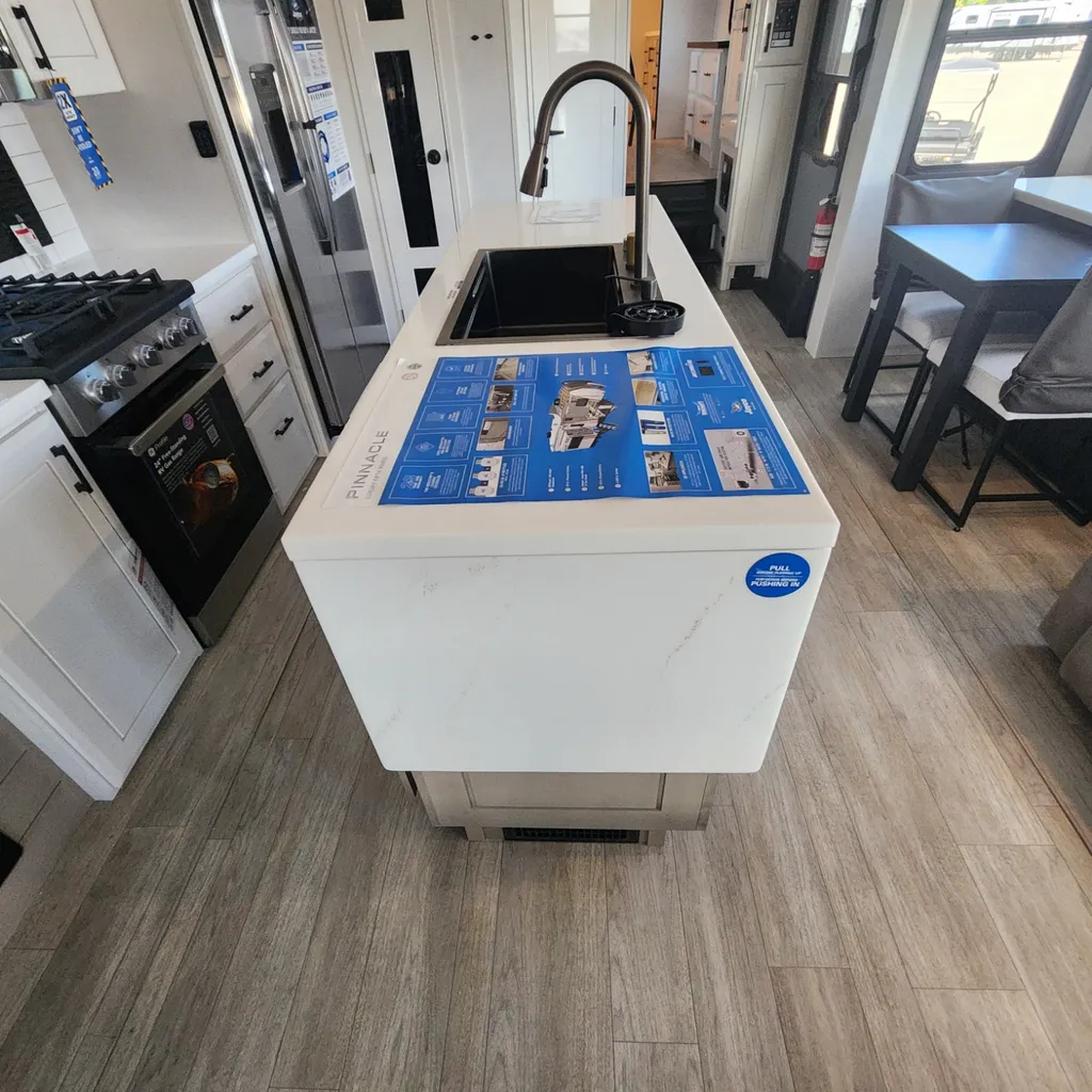 2026 Jayco Pinnacle 36FBTS, Photos photo 26