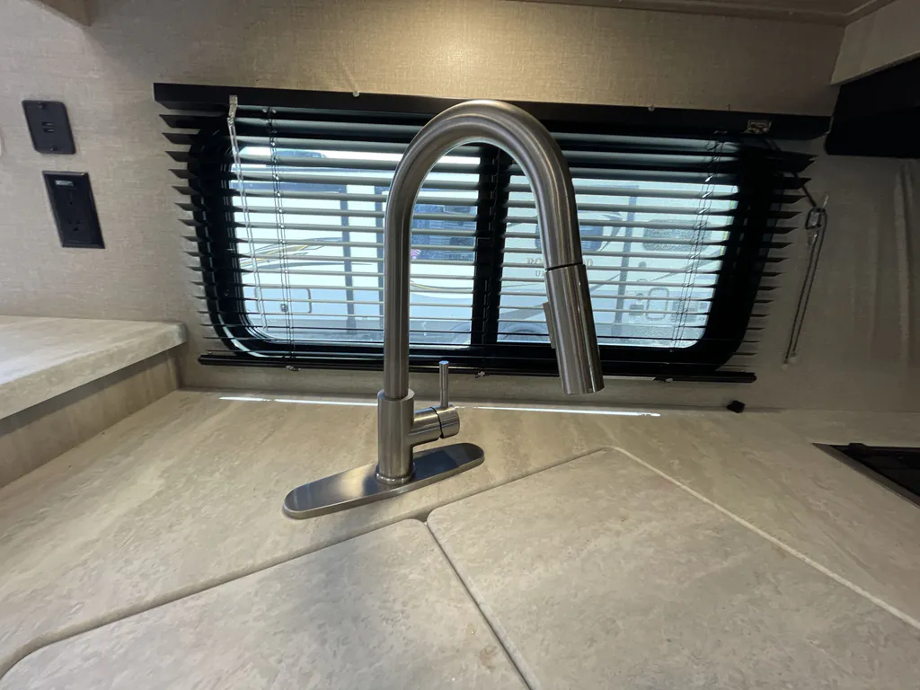 2022 Coachmen Catalina Legacy Edition 243RBS, Photos photo 10