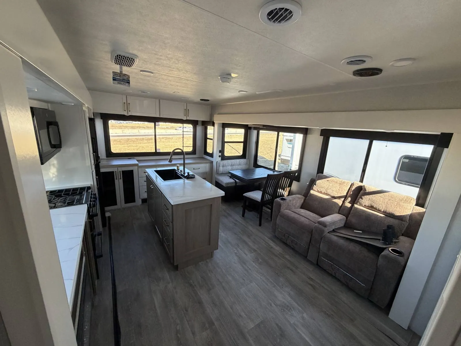 2026 Jayco Eagle HT 320MKTS - Photo 3