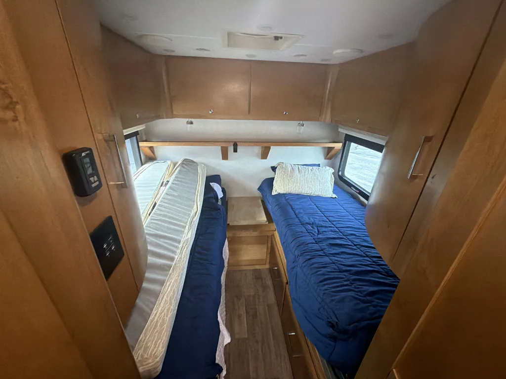 2019 Tiffin Wayfarer 24 TW, Photos photo 11