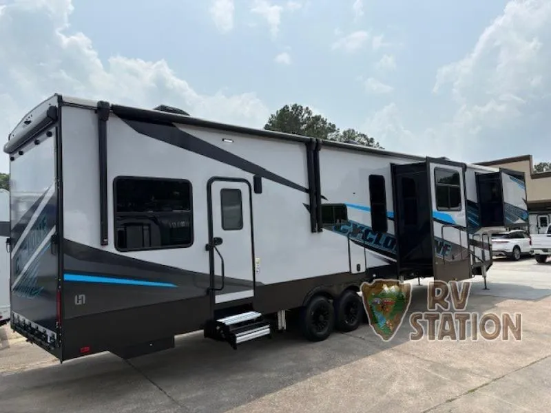 2025 Heartland Cyclone New    4008 - Photo 4