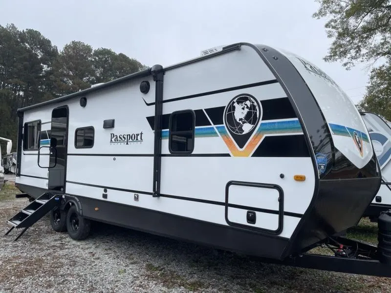 2025 Keystone RV Passport Super Lite 2660RL - Main photo