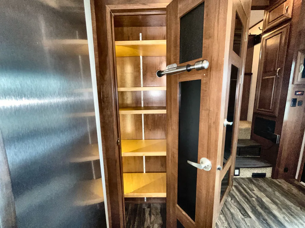 2017 Jayco Pinnacle 36FBTS, Photos photo 13