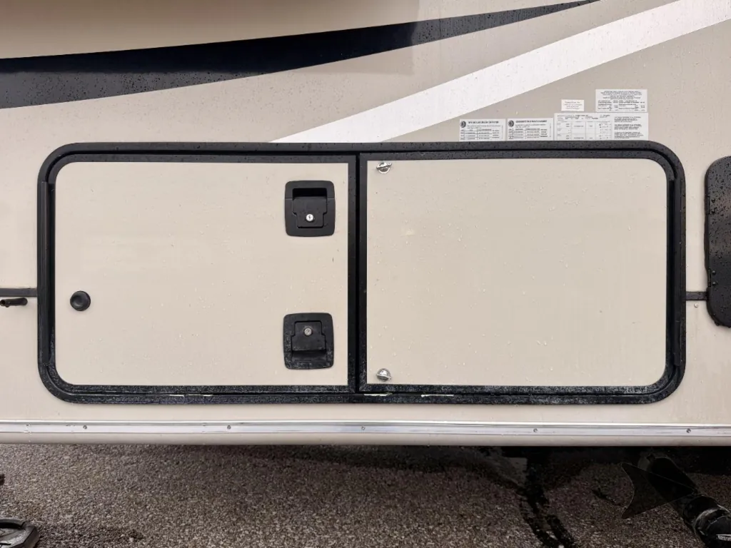 2017 Prime Time Crusader 295RST, Photos photo 60