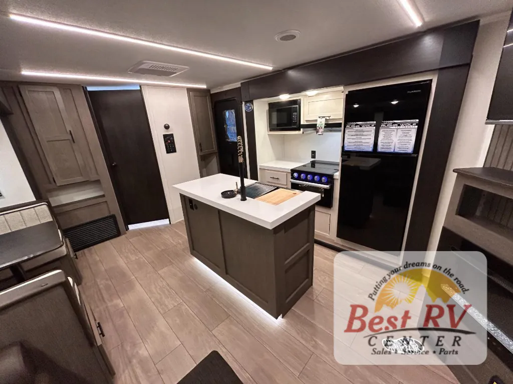 2026 Forest River Cherokee Alpha Wolf 33BH, Photos photo 52