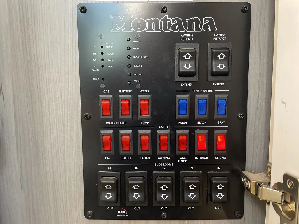 2022 Keystone Montana 3763BP, Photos photo 21