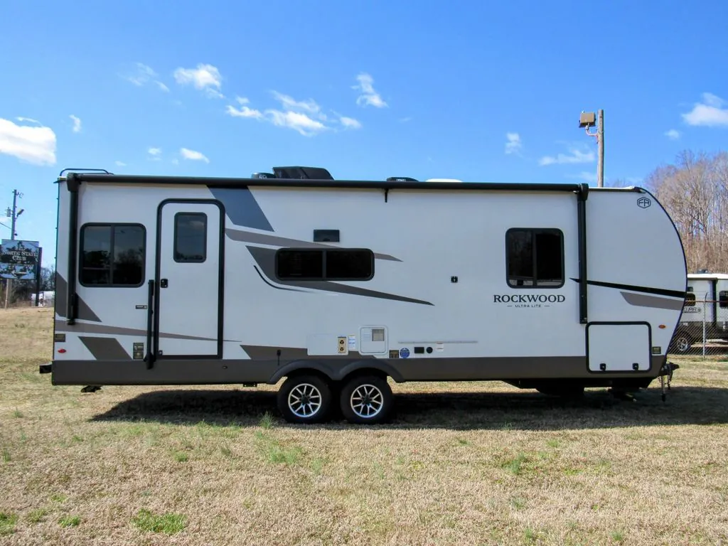 2026 Forest River Rockwood Ultra Lite 302RDT - Photo 2