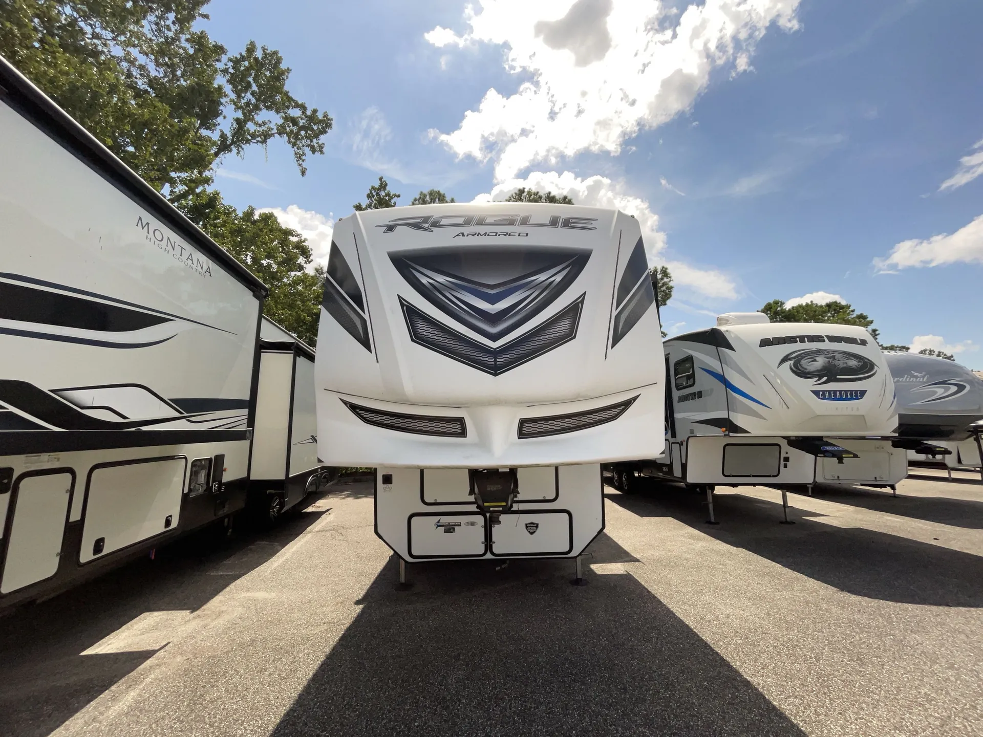 2021 Forest River Vengeance Rogue Armored 4007 — campside