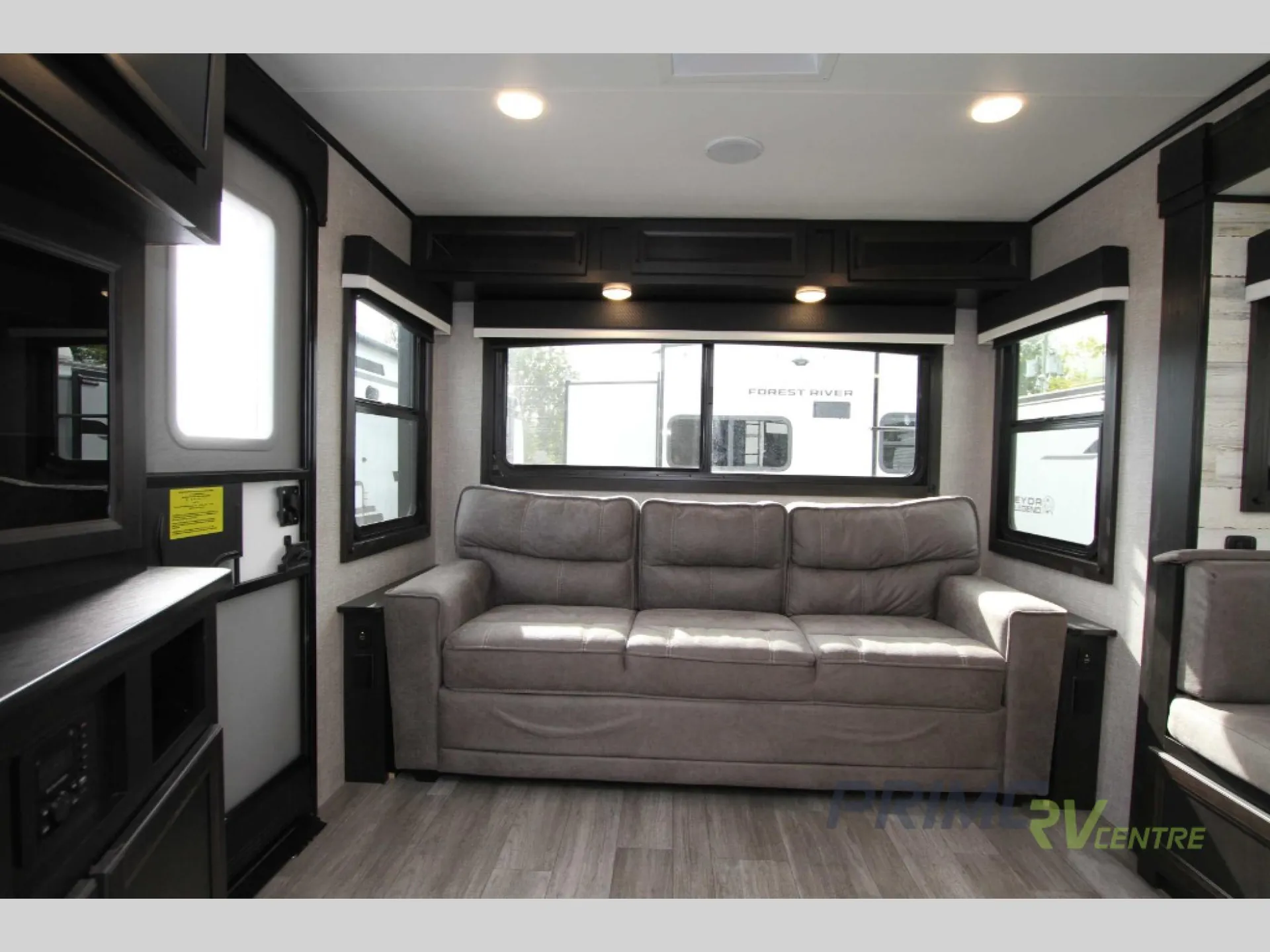 2022 Jayco Jay Feather 26RL - Photo 3